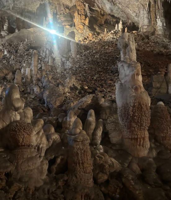 Grotte féerique d'Aokas