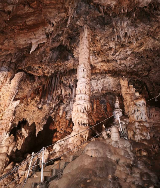 Grotte féerique d'Aokas