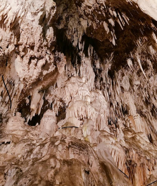 Grotte féerique d'Aokas